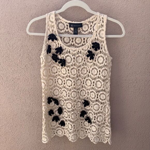International Concepts Top Off White Crotchet Floral Black Flower Size XS - Picture 1 of 9